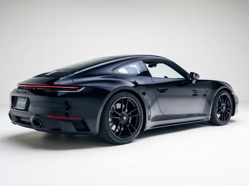 Used 2024 Porsche 911 Carrera GTS image 24