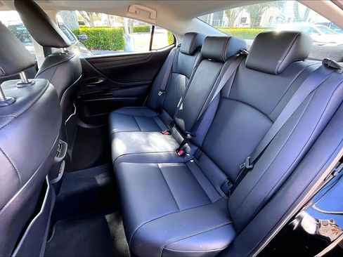 Used 2024 Lexus ES 350 w/ Premium Package image 20