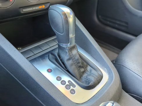 Used 2013 Volkswagen Jetta SE image 19