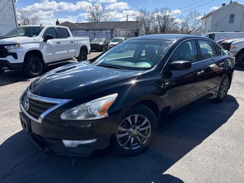 Used 2015 Nissan Altima 2.5 S w/ Special Edition Package image 1