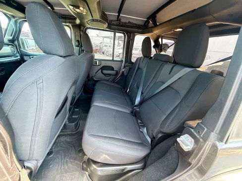 Used 2023 Jeep Wrangler Unlimited w/ Cold Weather Group image 27