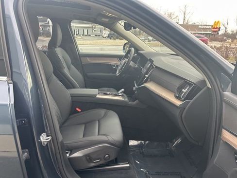 Certified 2025 Volvo XC90 B6 Plus image 15