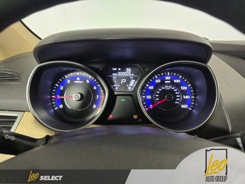 Used 2012 Hyundai Elantra GLS FWD image 13