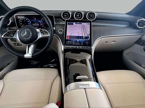 Used 2024 Mercedes-Benz GLC 300 image 14