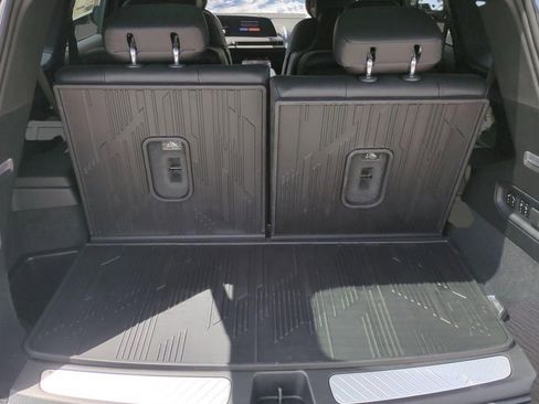 New 2026 Cadillac Vistiq Luxury w/ LPO, Floor Liner Package AWD/4WD image 14