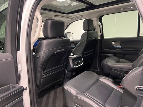 Used 2025 Ford Expedition Max Platinum image 47