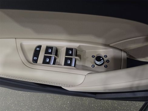 Certified 2025 Audi Q5 2.0T Premium Plus w/ Premium Plus Package image 28