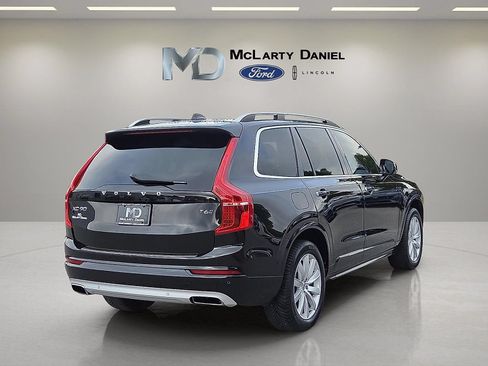 Used 2016 Volvo XC90 T6 Momentum w/ Momentum Plus Package AWD/4WD image 5