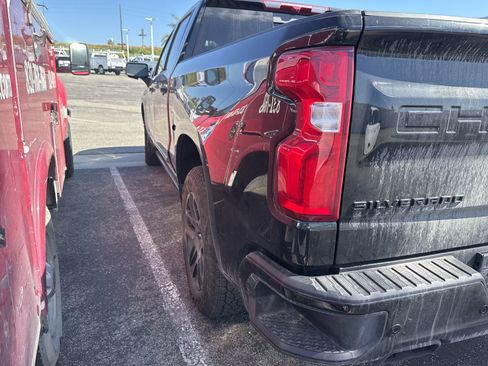 Used 2024 Chevrolet Silverado 1500 High Country w/ Midnight Edition image 6