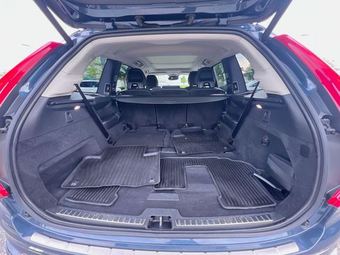 Used 2023 Volvo XC90 B5 Plus w/ Protection Package Premier AWD/4WD image 27