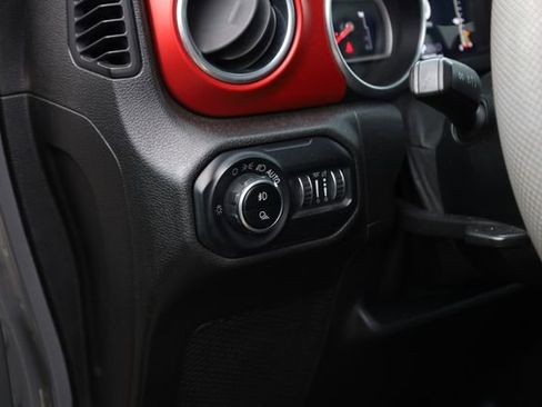 Used 2020 Jeep Gladiator Rubicon image 14