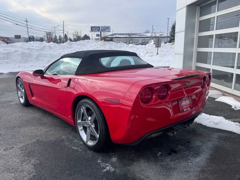 Used 2006 Chevrolet Corvette Convertible w/ Preferred Equipment Group image 3