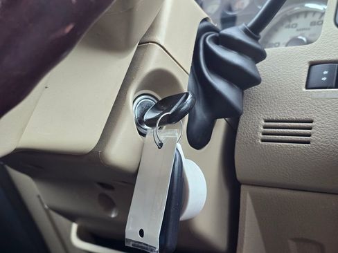 Used 2008 Ford F350 King Ranch image 38