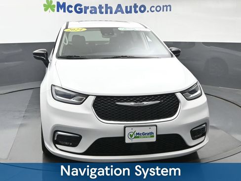 Used 2024 Chrysler Pacifica Limited FWD image 5