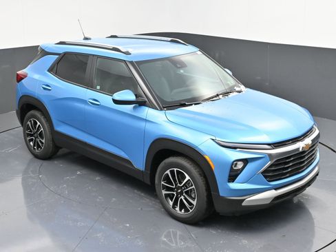 Used 2025 Chevrolet TrailBlazer LT w/ Convenience Package image 43