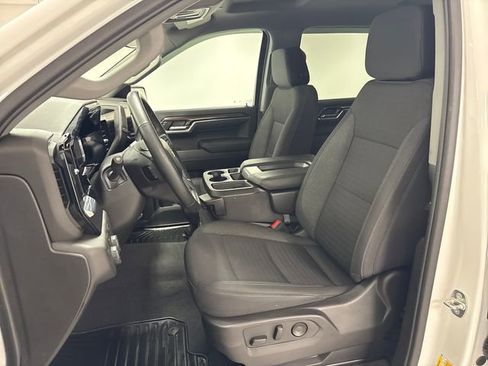 Used 2024 Chevrolet Silverado 1500 LT image 10