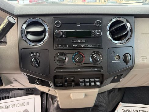 Used 2008 Ford F550 4x4 Regular Cab Super Duty image 15