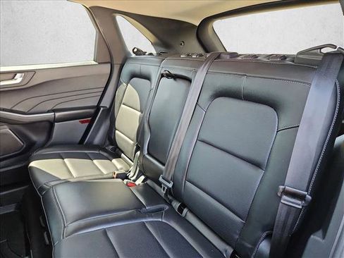 Used 2022 Ford Escape SEL image 19