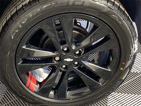 Used 2019 Chevrolet Trax LT w/ Redline Edition image 28