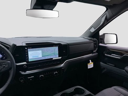 New 2026 GMC Sierra 1500 SLE image 24