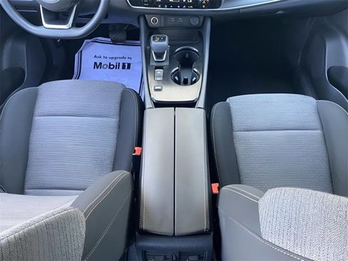 Certified 2023 Nissan Rogue SV image 15