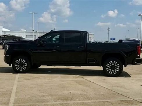 Certified 2024 GMC Sierra 2500 Denali Ultimate w/ Max Trailering Package image 5