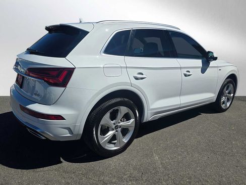 Used 2024 Audi Q5 2.0T Premium Plus w/ Premium Plus Package AWD/4WD image 3