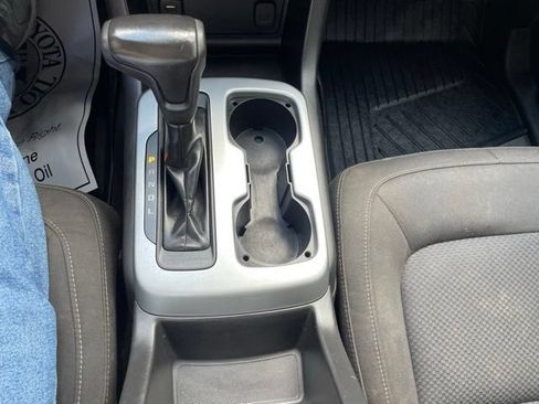 Used 2018 Chevrolet Colorado LT w/ Safety Package AWD/4WD image 21