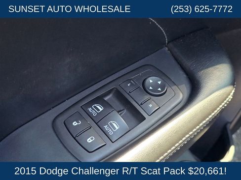 Used 2015 Dodge Challenger R/T Scat Pack w/ Leather Interior Group RWD image 27