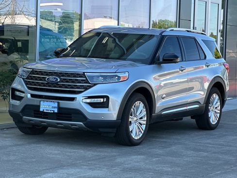 Used 2021 Ford Explorer King Ranch w/ Premium Technology Package AWD/4WD image 7