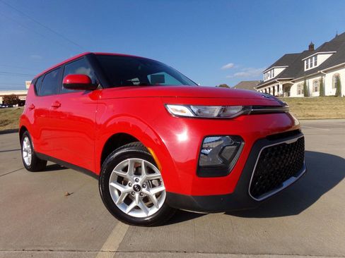 Used 2021 Kia Soul S image 11