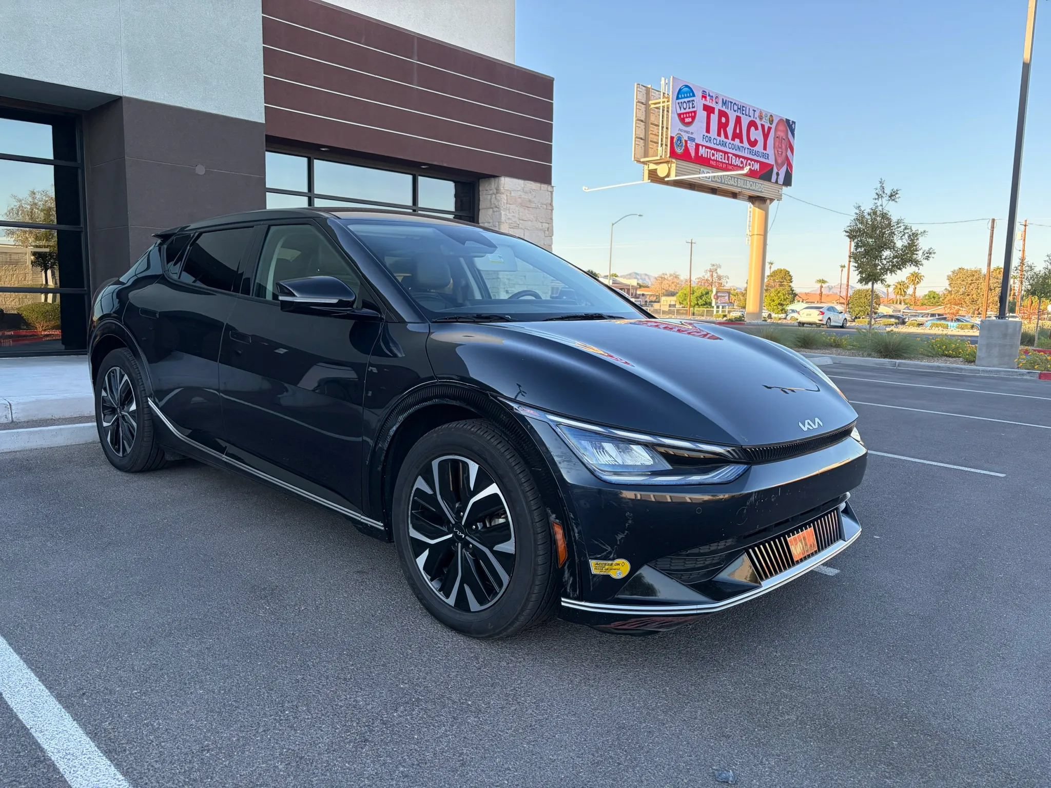 Used 2022 Kia EV6 Wind AWD/4WD image 2