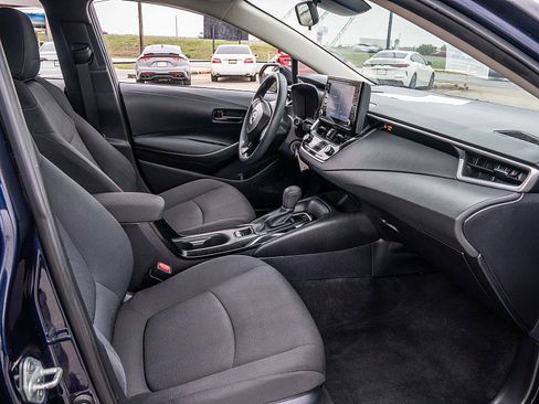 Used 2022 Toyota Corolla LE image 18