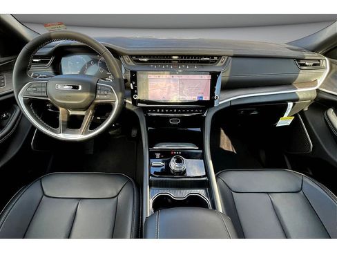 New 2026 Jeep Grand Cherokee L Limited w/ Limited Altitude Package AWD/4WD image 6