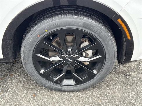 Used 2023 Kia Sorento SX image 7