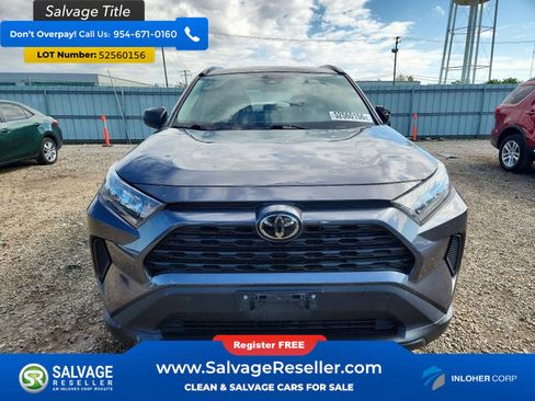 Used 2019 Toyota RAV4 LE w/ Carpet Mat Package FWD image 7