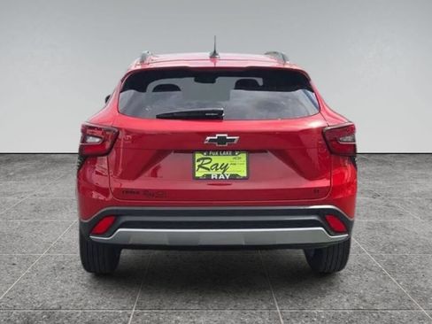Used 2026 Chevrolet Trax LT w/ Driver Confidence Package FWD image 7