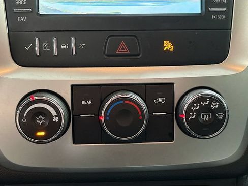 Used 2015 GMC Acadia SLE AWD/4WD image 15