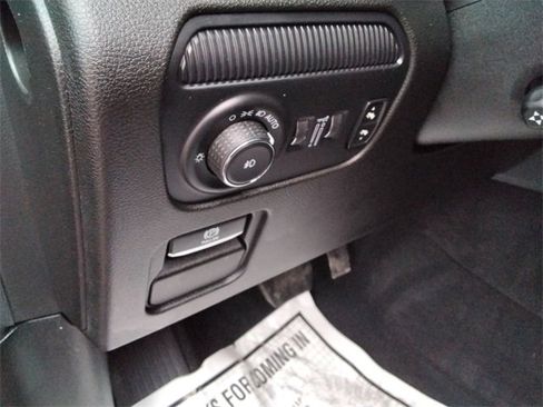 Used 2024 Jeep Wagoneer L Series II image 27