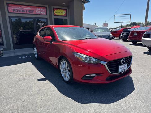 Used 2017 MAZDA MAZDA3 Touring image 1