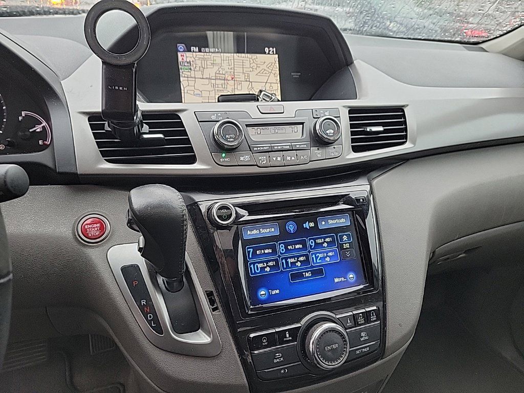 Used 2016 Honda Odyssey Touring Elite image 9