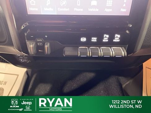 New 2026 RAM 2500 Big Horn AWD/4WD image 38