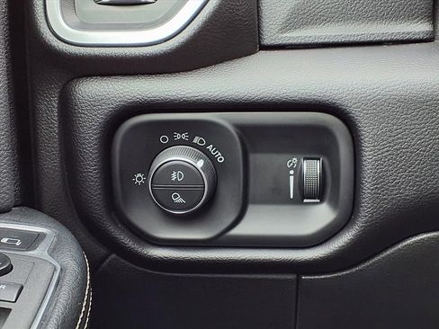 Used 2022 RAM 3500 Big Horn w/ Level B Equipment Group image 17