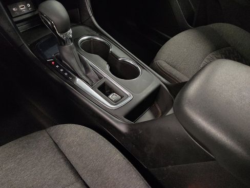 Used 2022 Chevrolet Equinox LT FWD image 26