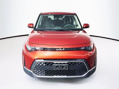 Certified 2024 Kia Soul LX FWD image 2