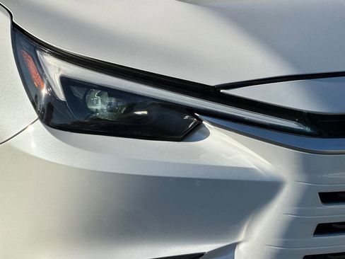 Used 2024 Lexus TX 350 FWD image 11