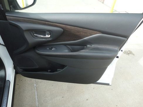 Used 2024 Nissan Murano Platinum image 18