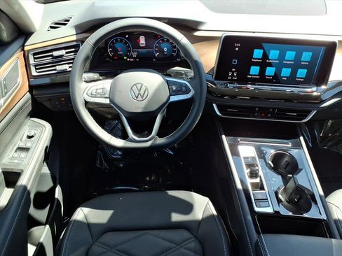 New 2026 Volkswagen Atlas SE image 16