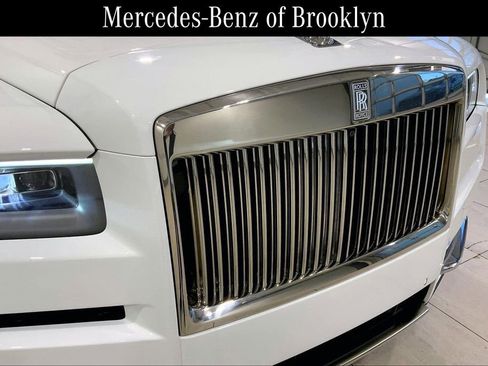 Used 2022 Rolls-Royce Cullinan w/ Cullinan Package AWD/4WD image 30