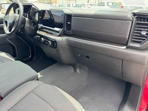 Certified 2022 Chevrolet Silverado 1500 LT RWD image 6